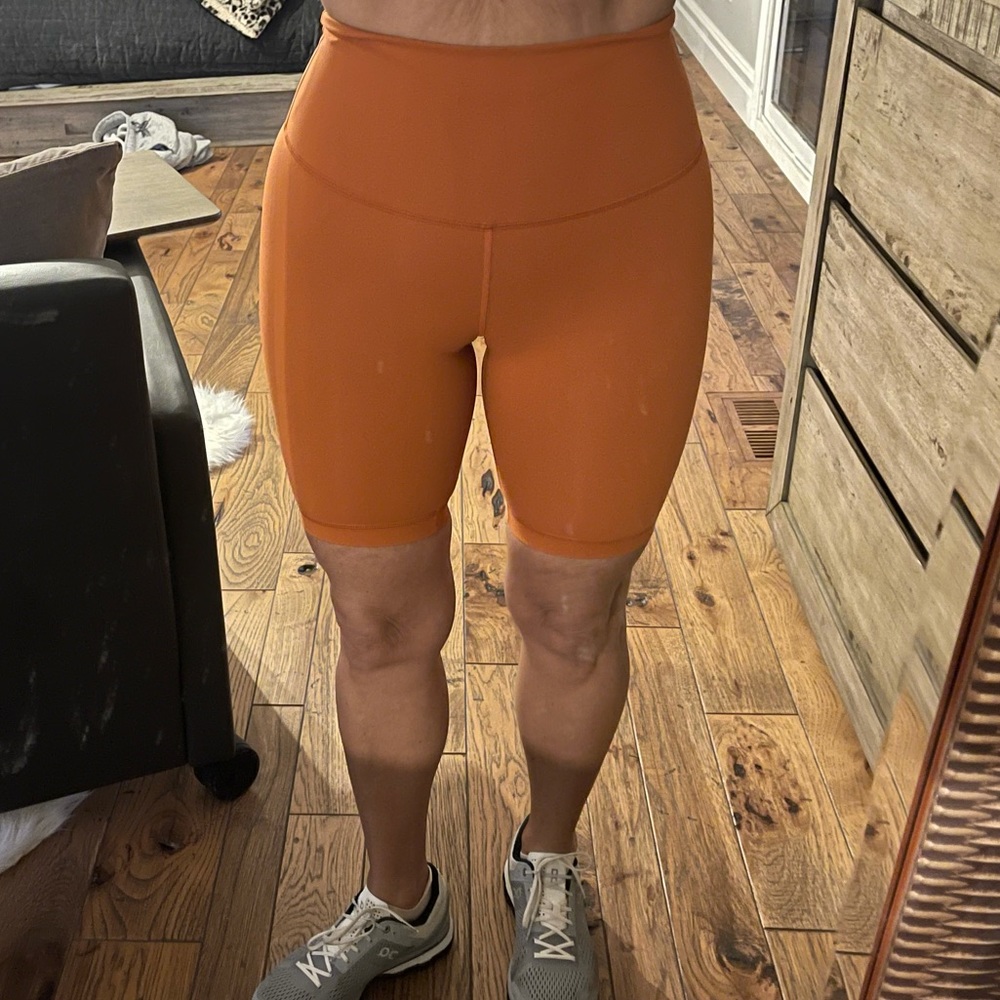 Lululemon 8” Wunder Train Biker Shorts Canyon Orange Sz 4 NWT